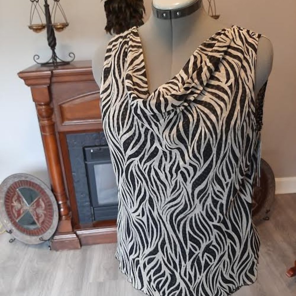Nygard New With Tags, ladies size large reversible zebra/polka dot blouse